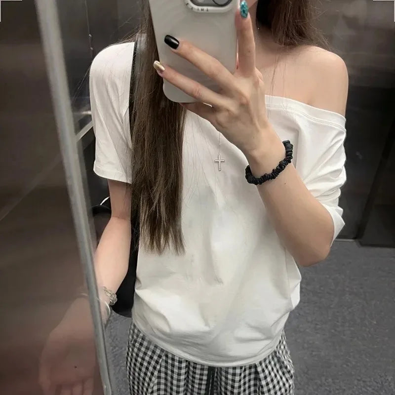 T-shirts Women Niche Design Off Shoulder Solid Short Sleeve Summer Chic Loose Casual Daily Simple Sexy Korean Trendy Street Tops